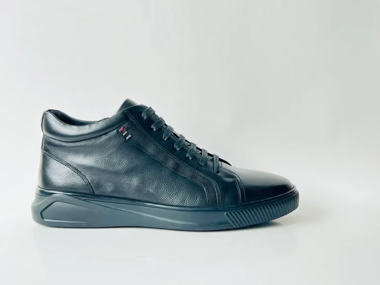men's shoe manufacturer