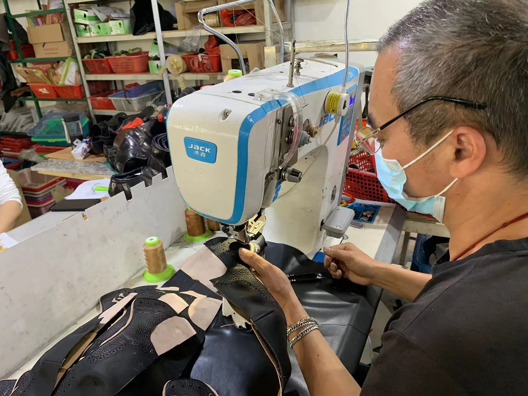 shoe supplier in china